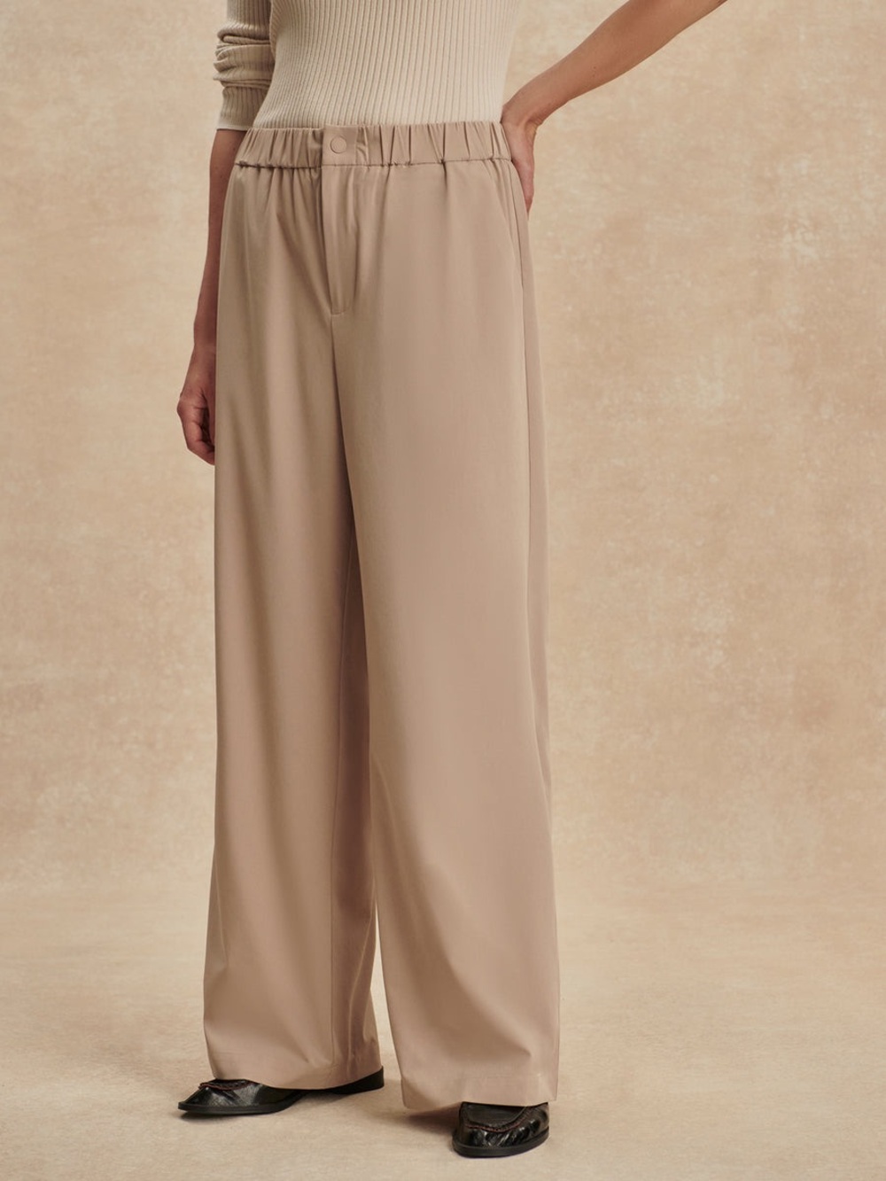 Varley Lightweight Stretch Wide Leg Travel Pant